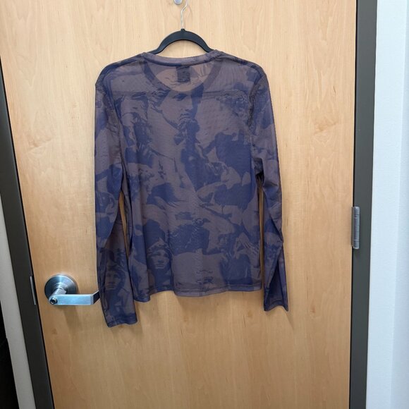 Urban Outfitters sheer mesh statue print long sleeve top womens small NWT - Picture 4 of 4